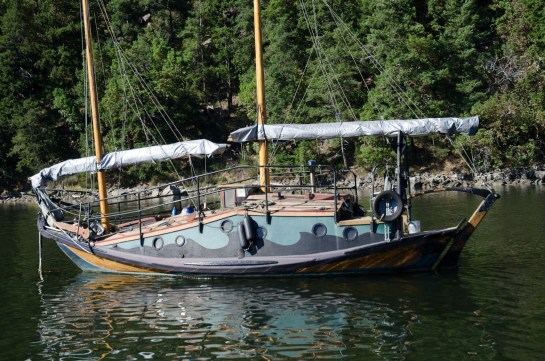 Looks like a steel hull to me. Seen in Lyall Harbour, Saturna Island, BC.